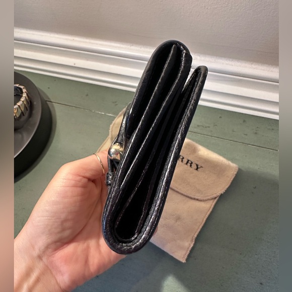 Burberry wallet - Picture 3 of 10
